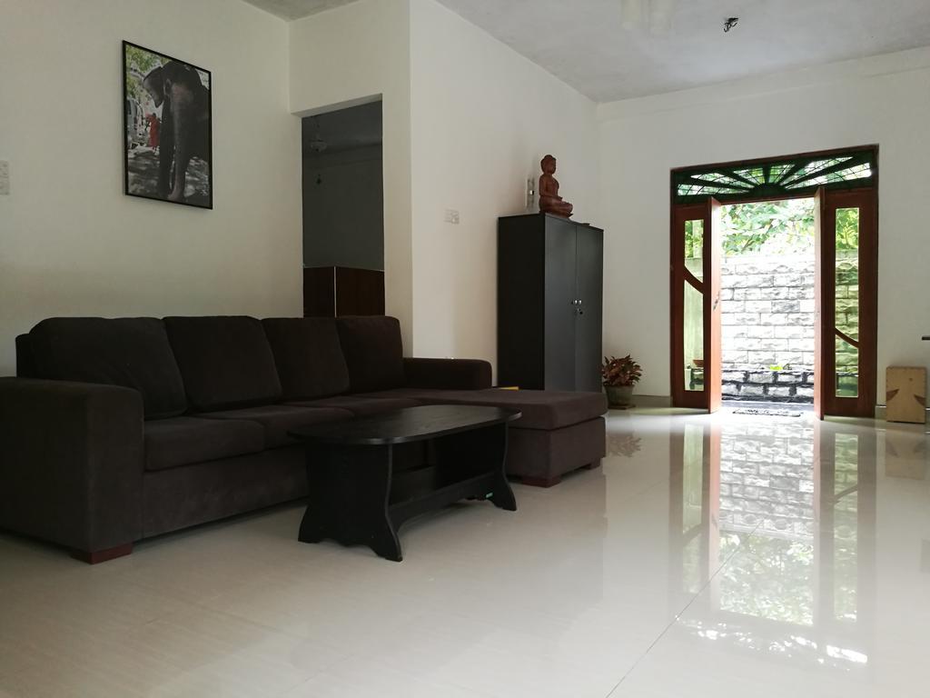 Guesthouse Dilush Beruwala Dış mekan fotoğraf